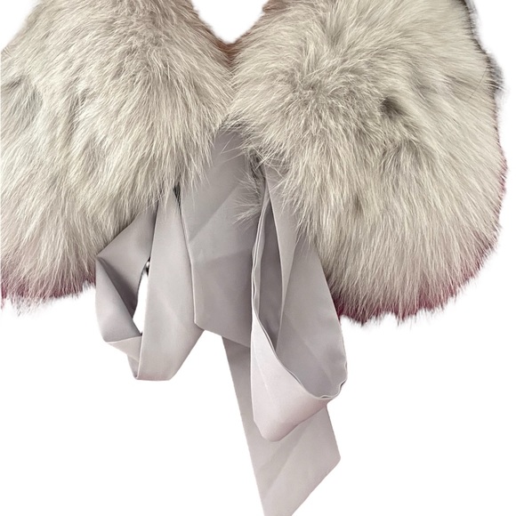 NWT GIFT ready Adrienne Landau fur collar. Dress up your coats or sweaters! - Picture 2 of 11